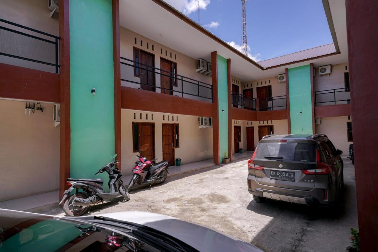 Reddoorz Syariah Near Bukit Teletubbies Padangsidempuan Padangsidimpuan Exterior photo