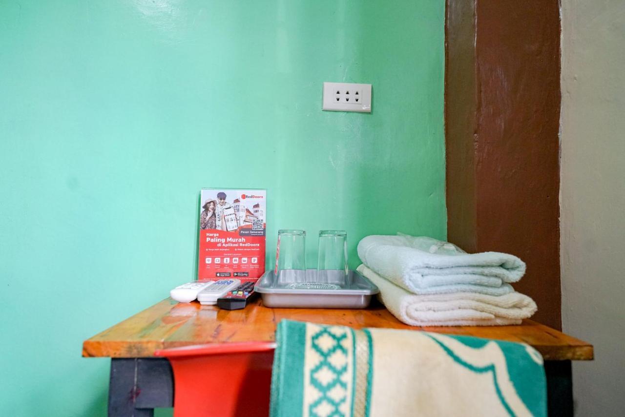 Reddoorz Syariah Near Bukit Teletubbies Padangsidempuan Padangsidimpuan Exterior photo